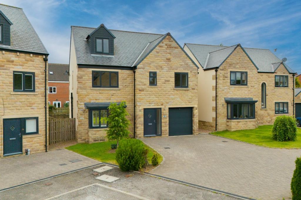 6 Bedroom Detached
