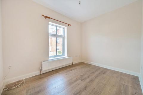 2 bedroom maisonette to rent, Wycombe Lane,  Wooburn Green,  HP10