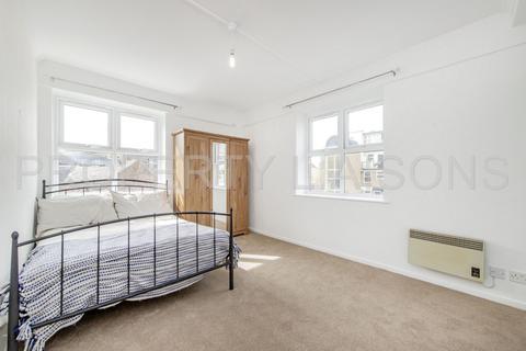 2 bedroom duplex for sale, Riverside Mansions, Milk Yard, Wapping, E1W