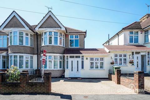 4 bedroom semi-detached house for sale, Alicia Close, Harrow, HA3