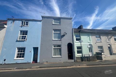 4 bedroom terraced house to rent, Chapel Street, Newport, Isle Of Wight, PO30