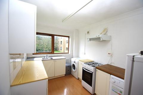 2 bedroom flat to rent, Grandfield Avenue, WATFORD, WD17