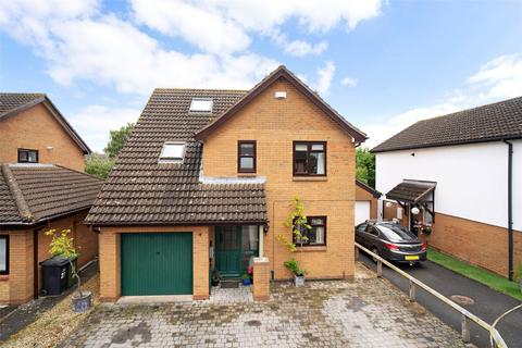 St. Marks Close, Evesham, Worcestershire, WR11