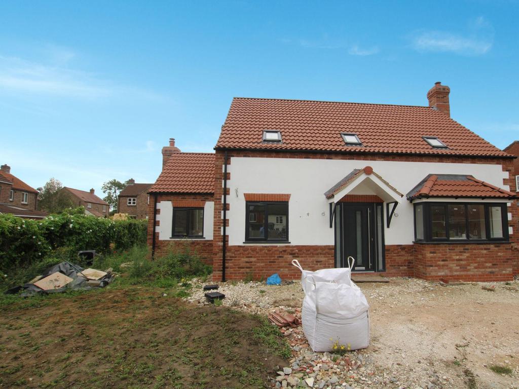 Gainsborough Road, Middle Rasen, LN8 4 bed detached house - £400,000
