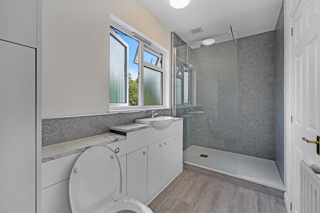 En-suite shower room