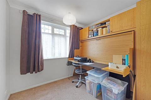 120 Manor Road, Dagenham, RM10 8BE
