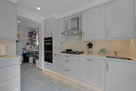 120 Manor Road, Dagenham, RM10 8BE