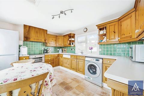 3 bedroom semi-detached house for sale, Orchard Place, Brackley NN13