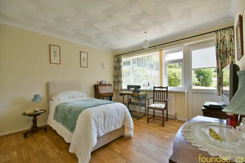 2 bedroom detached bungalow for sale, Cardinals Close, Bexhill-on-Sea, TN40