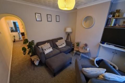 2 bedroom terraced house to rent, Gibbons Street, Ipswich IP1