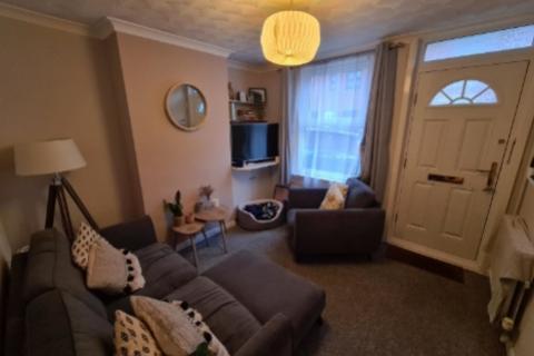 2 bedroom terraced house to rent, Gibbons Street, Ipswich IP1