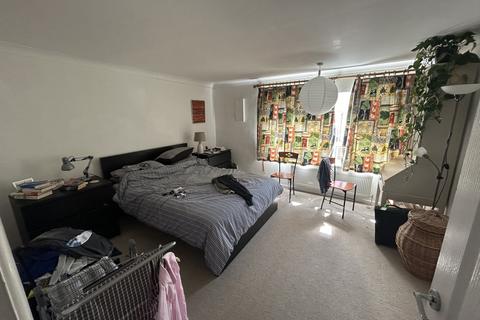 2 bedroom maisonette for sale, Winton Road, Petersfield, GU32