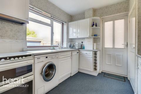 3 bedroom semi-detached house for sale, Rother Close, Watford