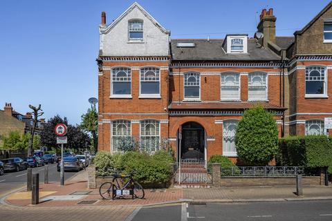 2 bedroom flat for sale, Elmbourne Road, Balham