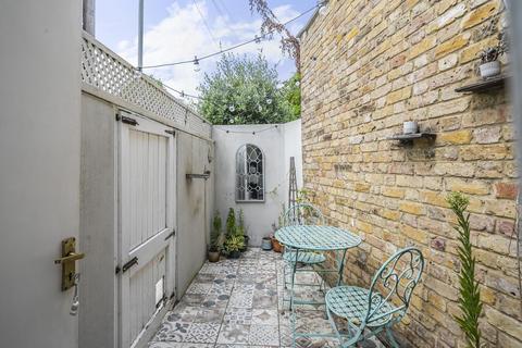 2 bedroom end of terrace house for sale, Cavendish Road, Balham