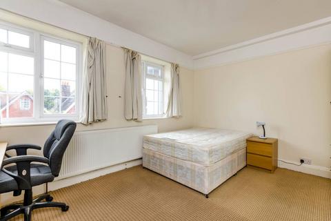 3 bedroom flat to rent, Beechcroft Court, Temple Fortune, London, NW11