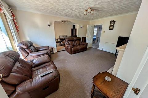 8 Ferndown, Yate, Bristol, BS37 4DU