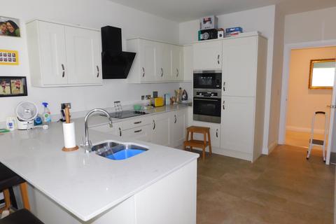 2 bedroom apartment for sale, Royal Close, Christchurch BH23