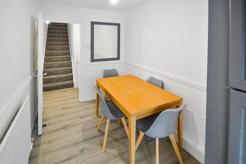 3 bedroom maisonette to rent, Tachbrook Street, Pimlico, SW1