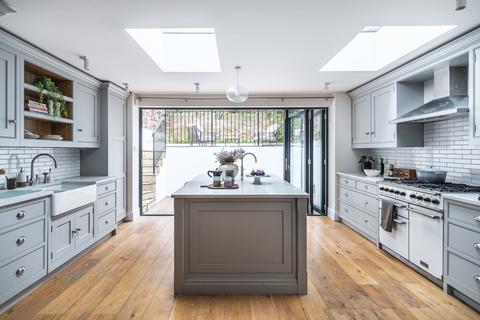 12 Lambert Street, London, N1 1JE