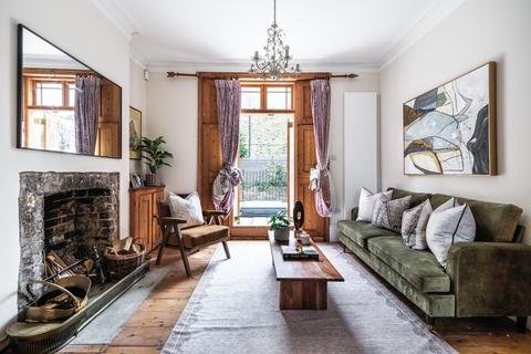 12 Lambert Street, London, N1 1JE