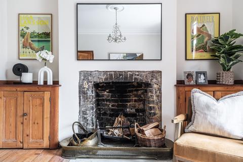 12 Lambert Street, London, N1 1JE