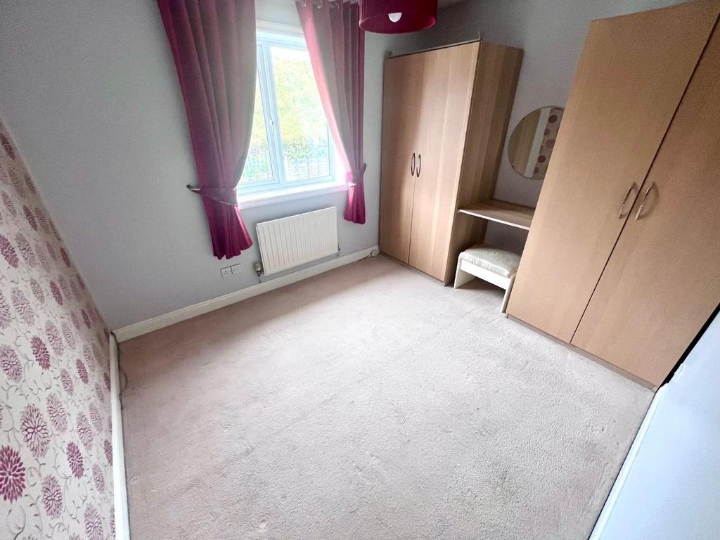 BEDROOM 1.jpg