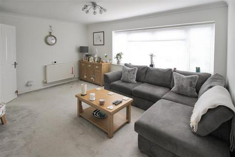 8 Champney Close, Whitehill, Bordon, GU35 9DX