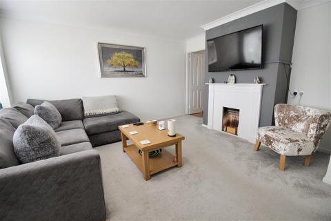 8 Champney Close, Whitehill, Bordon, GU35 9DX