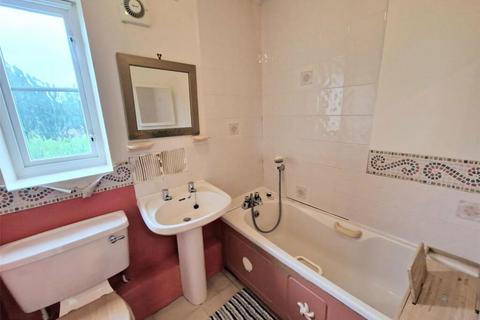 11 Oakleigh, Birmingham, B31 3DA