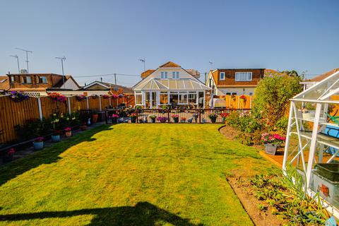 4 bedroom detached house for sale, Oxford Road, Rochford, SS4