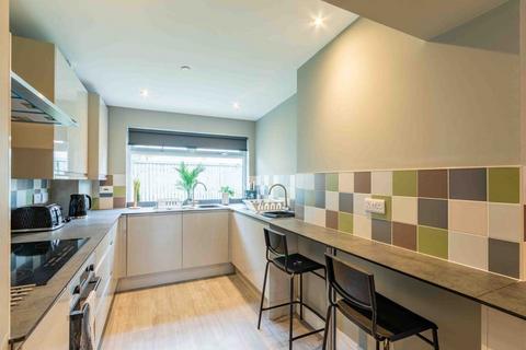 undefined, 0440L Cameron Toll Gardens, Edinburgh, EH16 4TG