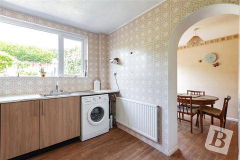 34 Brookside Road, Istead Rise, Gravesend, DA13 9JJ