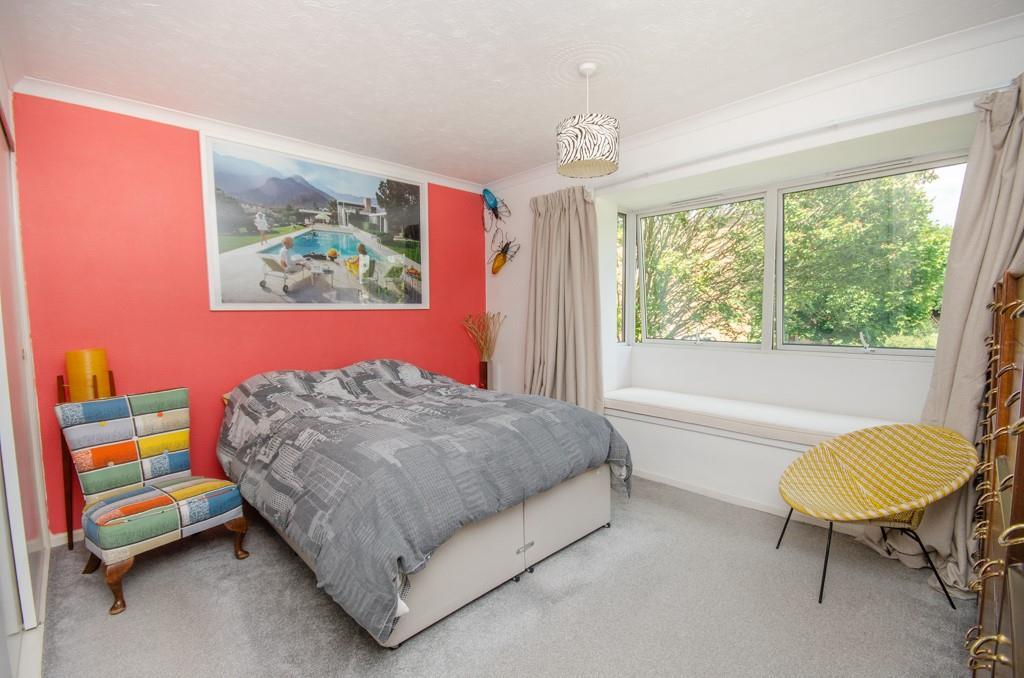 Bedroom 1.jpg