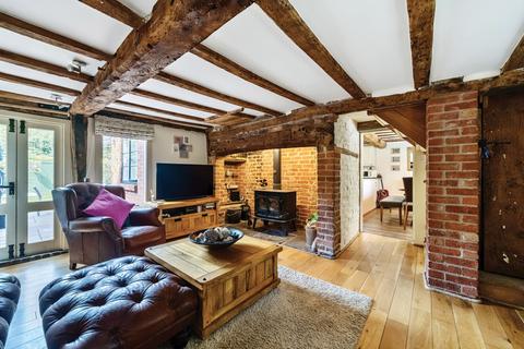 Manor Cottage Station Road, Fladbury, Pershore, WR10 2QW