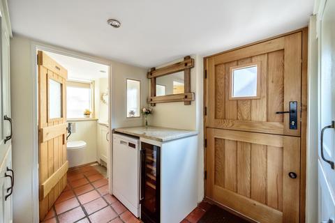 Manor Cottage Station Road, Fladbury, Pershore, WR10 2QW