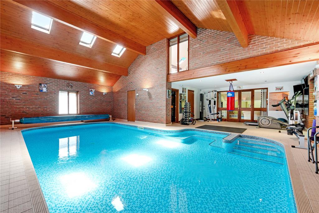 Swimming Pool / Gym