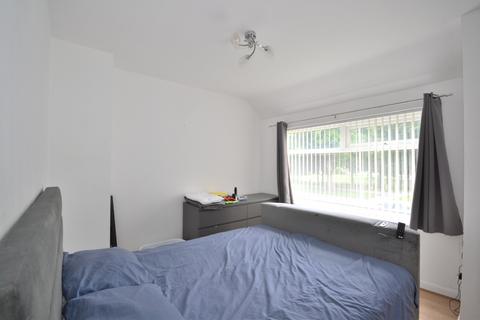 2 bedroom end of terrace house to rent, Wold Road, Hull HU5