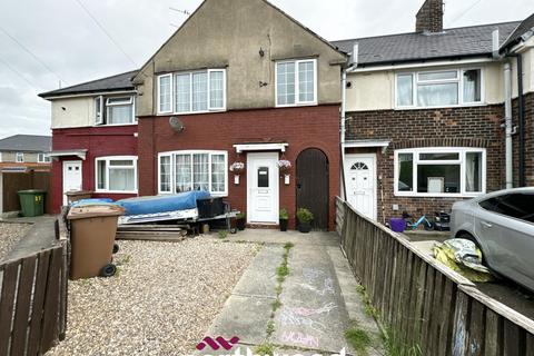 3 bedroom terraced house for sale, Mendip Avenue, Goole, Goole, DN14