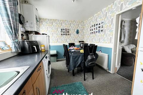 3 bedroom terraced house for sale, Mendip Avenue, Goole, Goole, DN14