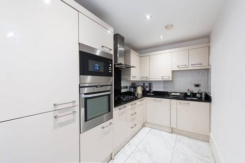 3 bedroom flat to rent, Cromwell Road, South Kensington, London, SW7