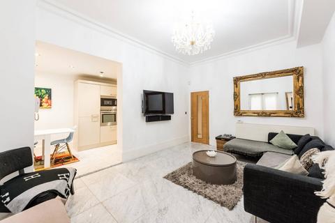 3 bedroom flat to rent, Cromwell Road, South Kensington, London, SW7
