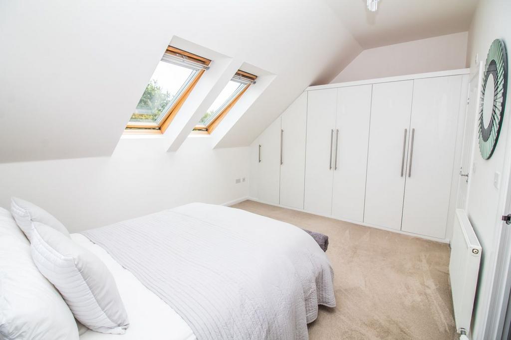 Bedroom One Pic 2.