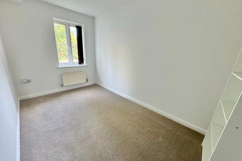 46 Collingtree Court, Solihull, B92 7HU