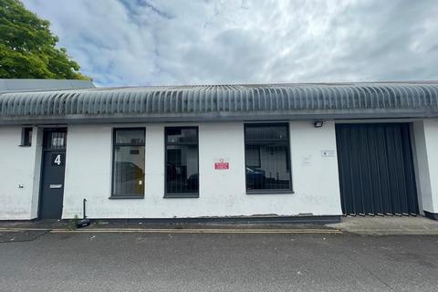 Industrial unit to rent, 4 Brook Lane Business Centre, Brook Lane North, Brentford, TW8 0PP