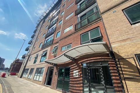 2 bedroom flat to rent, 156 Chapel Street, Salford, M3