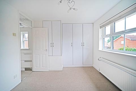 10 Branthill Croft, Solihull, B91 3XB