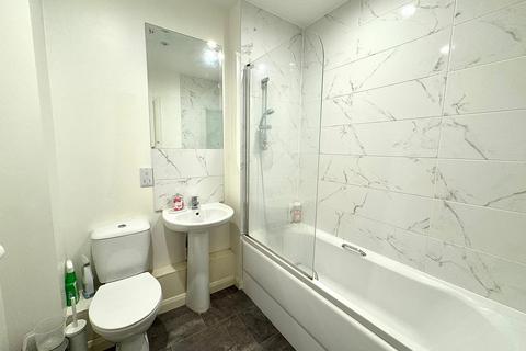 1 bedroom apartment to rent, Carlton House, Ilford IG1