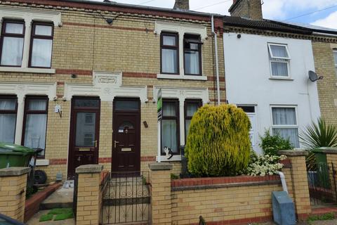 2 bedroom terraced house for sale, Percival Street, West Town, Peterborough, Cambridgeshire. PE3 6AU