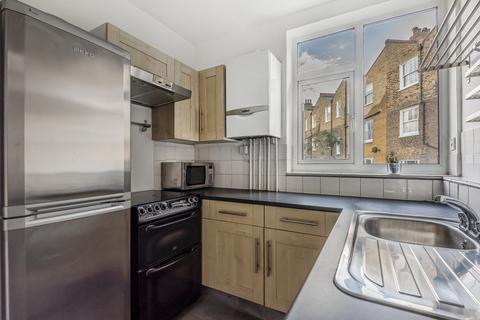 2 bedroom flat to rent, Greenside Road Shepherds Bush W12